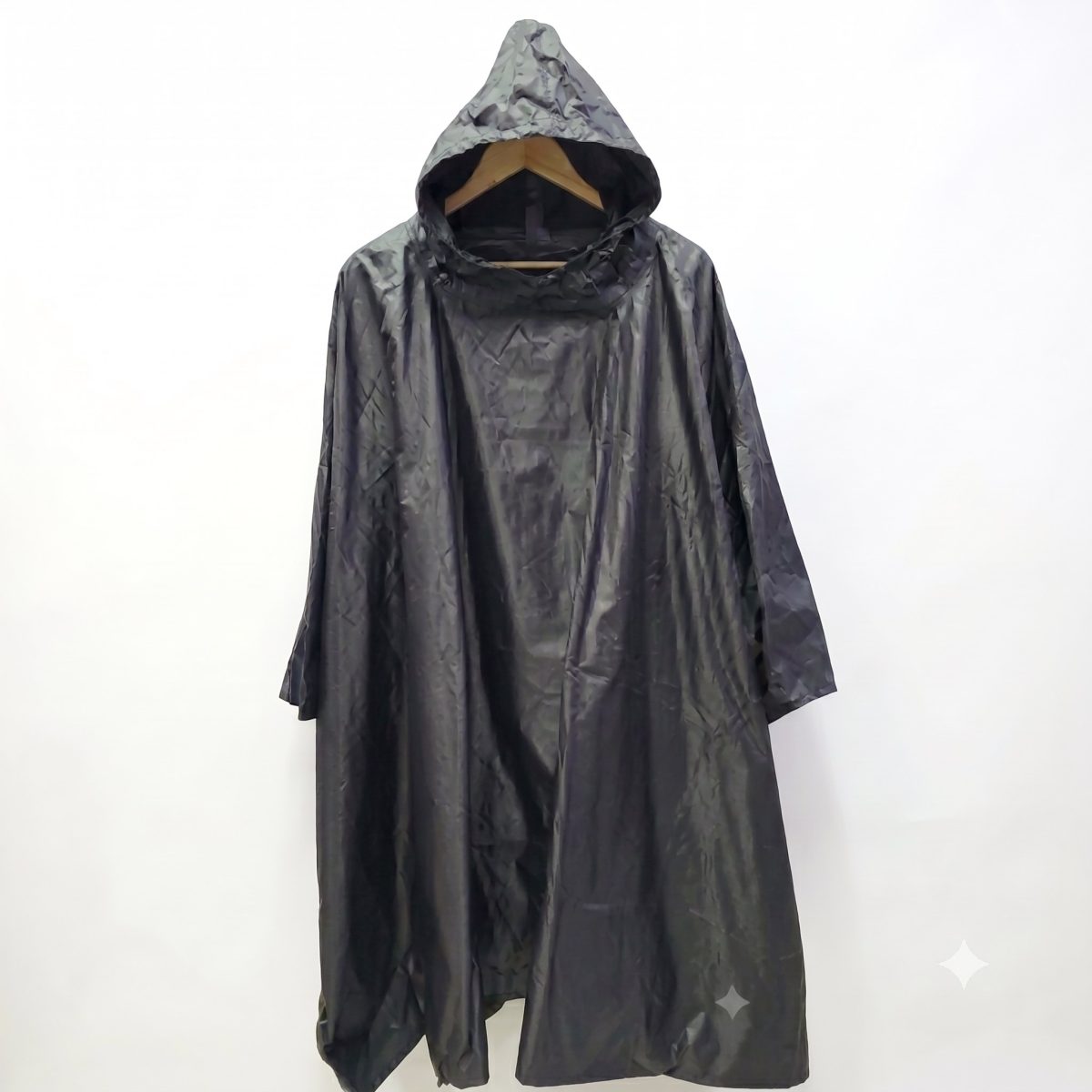 IMPERMEABLE NEGRO